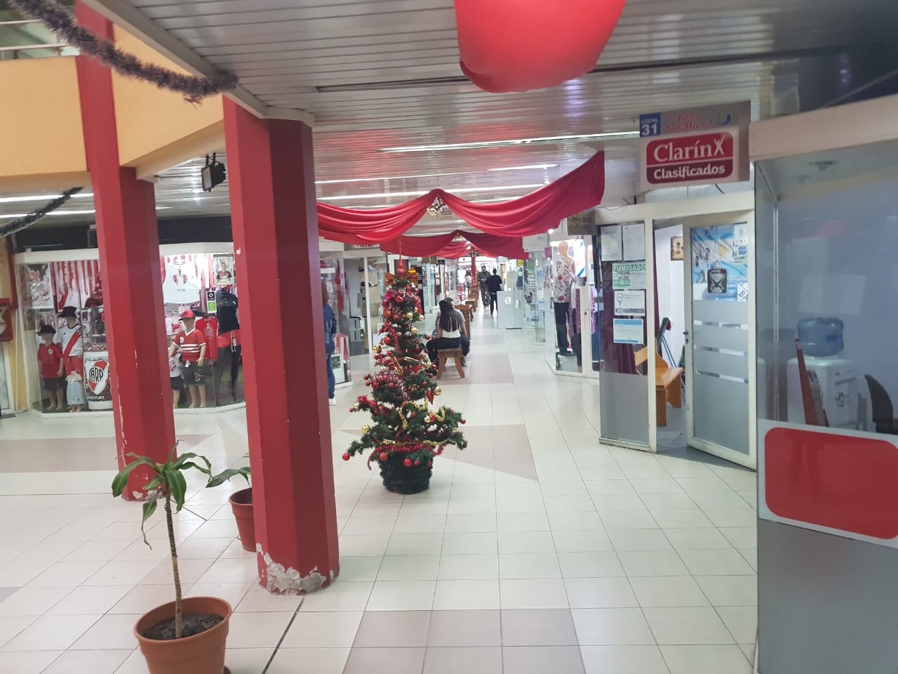 Locales en Venta Oportunidad con Renta-  (San Miguel)