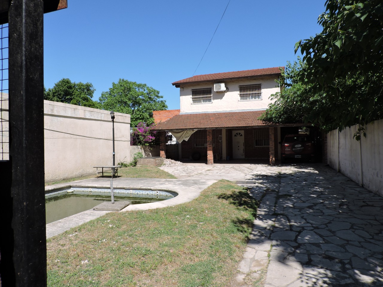 Amplio chalet en venta de 2 plantas y 6 habitaciones , San Miguel