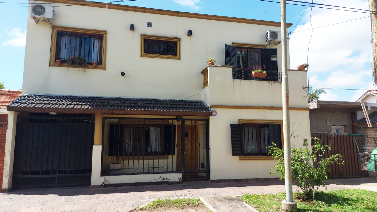 Casa en  tres habitaciones tres baños( Bella Vista)